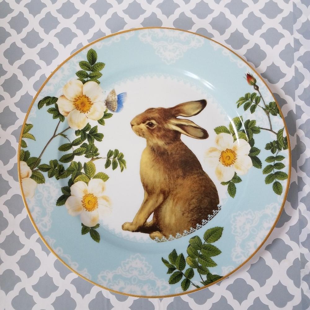 Williams Sonoma Garden Bunny and Spring Garden Bird Plates 9 Inch - Picture 3 of 6